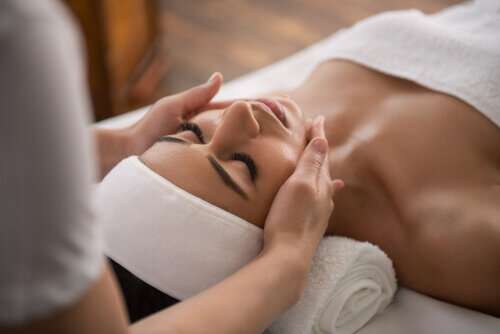 bare+facial